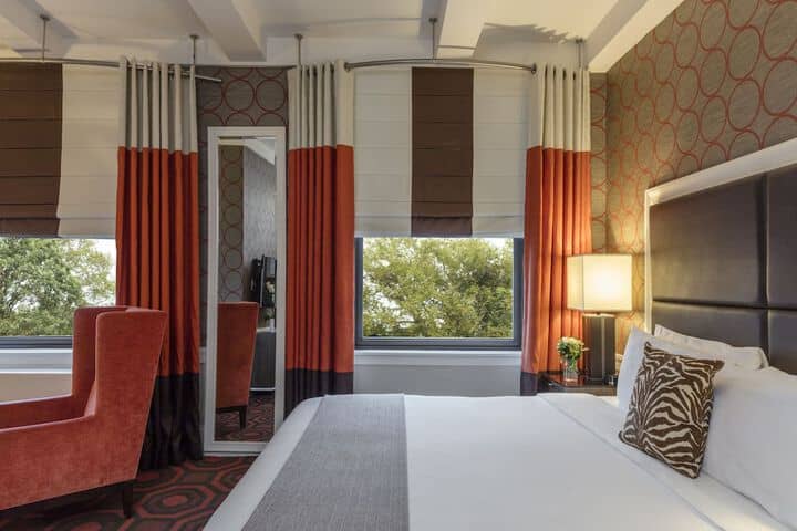 Room 16 of 72